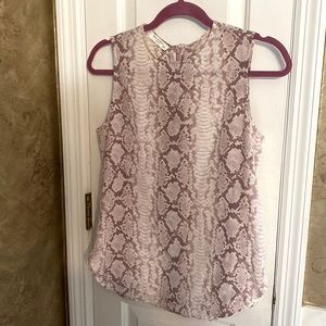 Equipment XS sleeveless blouse.